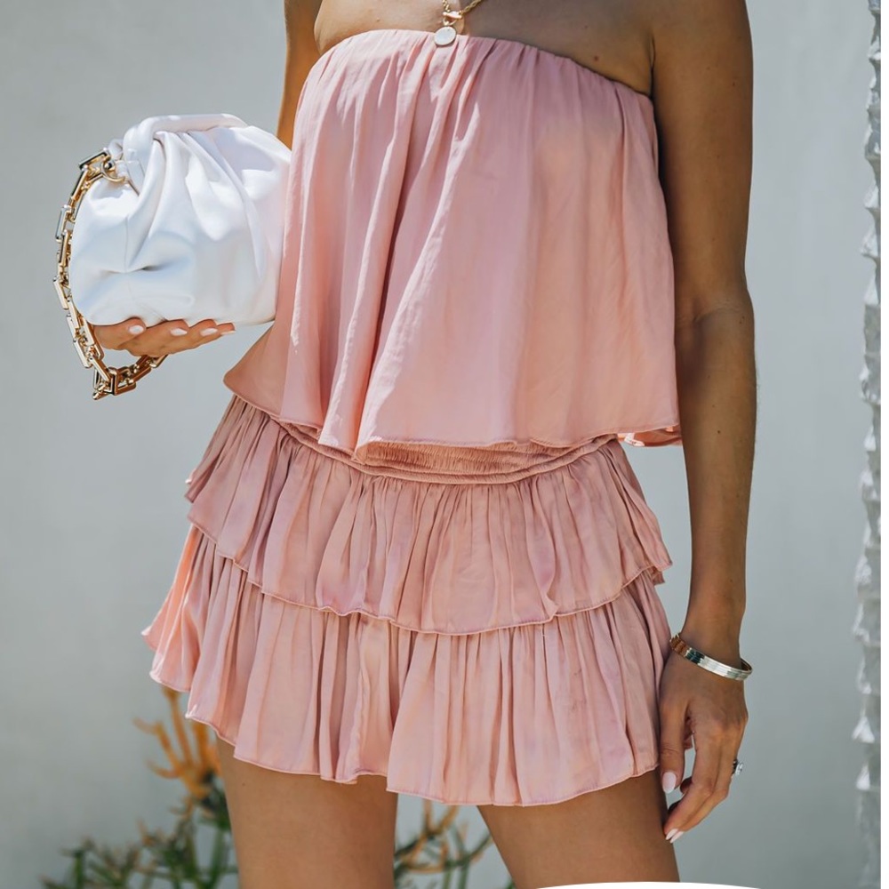 Mauve Strapless Smocked Romper by Vici